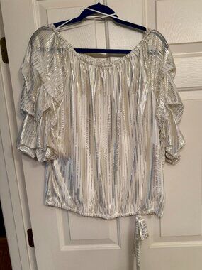 Vince Camuto Top NWT